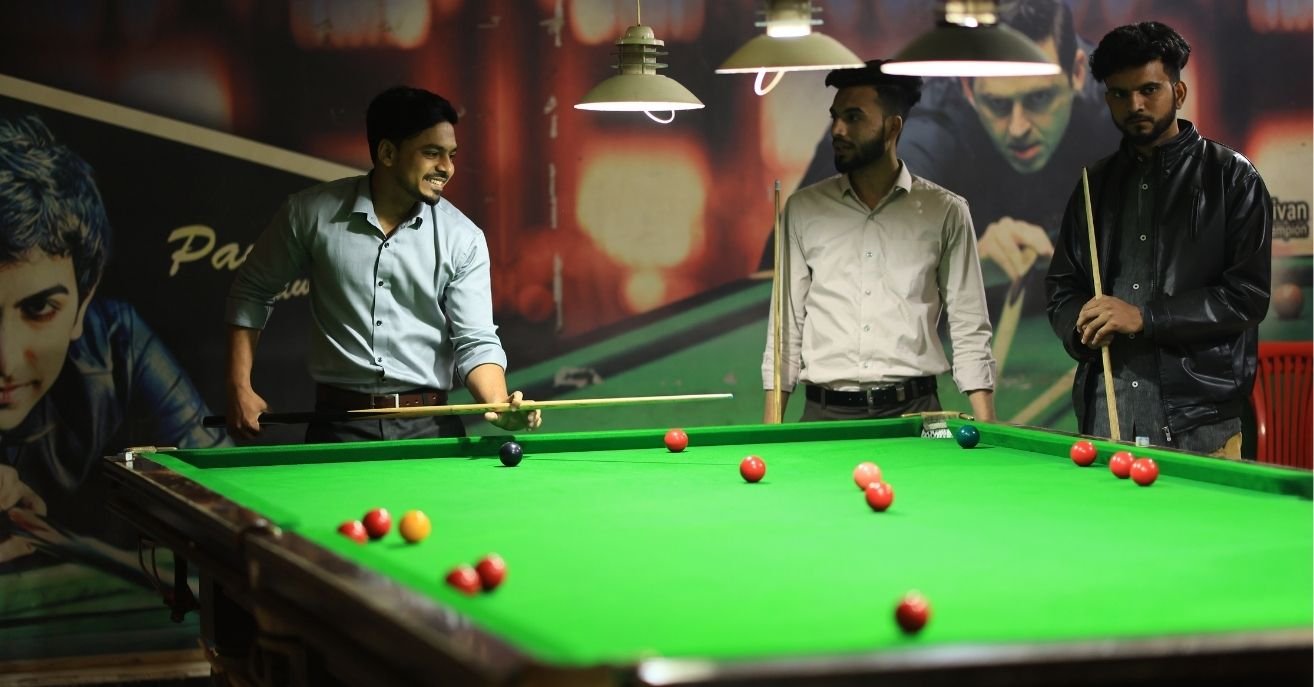 playing-snooker-leadsprospex